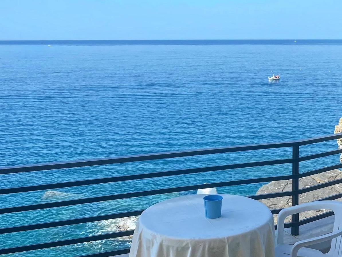 Hotel La Scogliera Каві-ді-Лаванья Екстер'єр фото